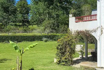 Image de Rez-de-chaussée d'une villa avec jardin, quartier résidentiel de Chantaco