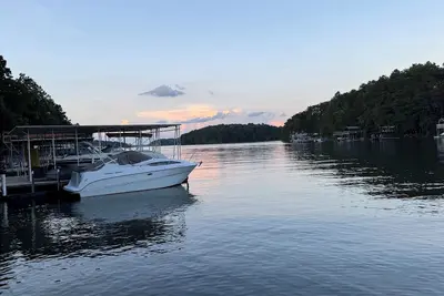 Image de Lake Lanier Waterfront Home with view of Lanier Islands Bridge