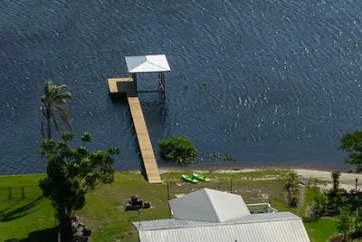 Image de LakeFront Sunrise Cottage