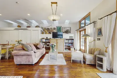 Image de Lush tropical villa with garden paths, river views, and high-end comfort