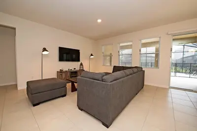 Image de Last Minute Disney Getaway! Private Pool & Themed Bedrooms. Book Now! #128707