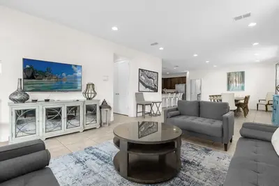 Image de Last Minute Disney! Private Pool, Hot Tub, Game Room & Themed Bedrooms. Book Now! #128713