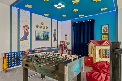 Image de Disney! Private Pool, Hot Tub, Game Room & Themed Bedrooms. Book Now! #Cg772