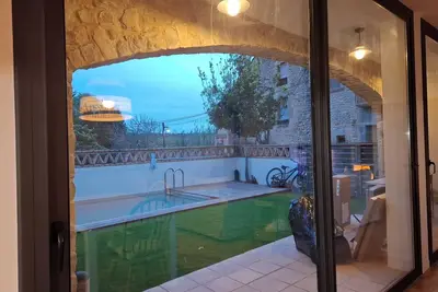 Image de Rustic family house in EmpordĂ , 15 minutes from the beach.