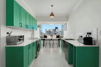 Image de Heart of Seapoint Hideaway