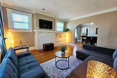 Image de Charming House in the heart of Memphis