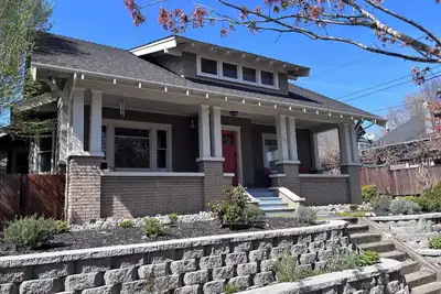 Image de Marvelous apartment in North Tacoma, near Ups