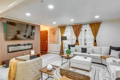 Image de Modern 4br 2ba Villa Near Bucknell with Pool