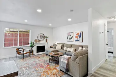 Image de Family-Friendly Oasis - Game Room & Hot Tub