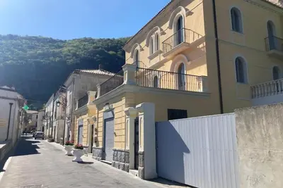 Image de Two-room apartment Miravalle in quiet and sunny area of Maratea Old Town