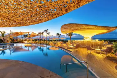 Image de 3-bedroom Deluxe Oceanfront Suite at The Palms, Free Parking & Infinity Pool