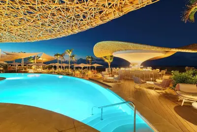 Image de Perfect Island Getaway with Pool, Gourmet Dining, and Oceanfront Views