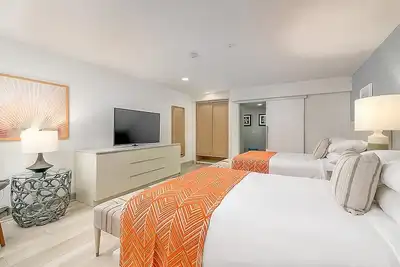 Image de 3 Relaxing Units, Courtyard 2 Doubles, Beach Terrace, Outdoor Pool