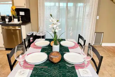 Image de 5br Fontana Group Stay Near Golf & Shops