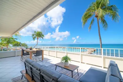 Image de Cayman Luxury Rentals at Sunset Cove