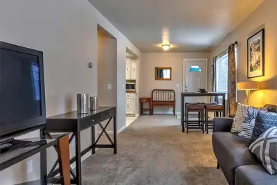 Image de Anchor Town Lodge - The Chilkoot - Downtown Park Strip