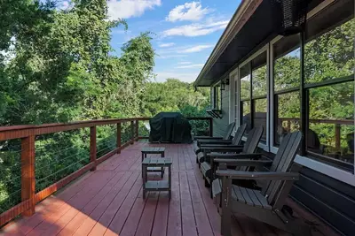 Image de Mins from Lake Austin: 2 story, fully equipped 4bd house with creek & fire pit.
