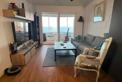 Image de Studio 'Calypso Holidays' avec vue sur la mer, Wi-Fi et climatisation