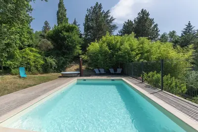 Image de Chalet 'Blanc 8 Personnes' avec balcon et Wi-Fi