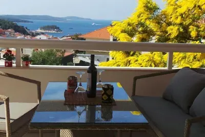 Image de Appartement d'une chambre avec bain à remous Hvar (A-21877-a)