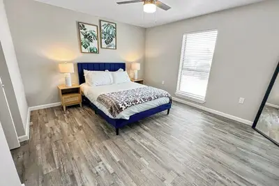 Image de 2102 · Dfw cozy Apt, Free Parking/Wi-Fi, Pool & Gym