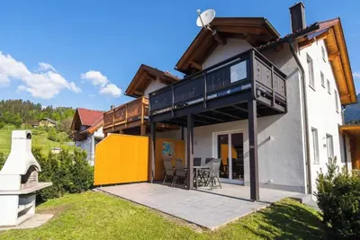 Image de Chalet Ski-in/Ski-out avec jardin