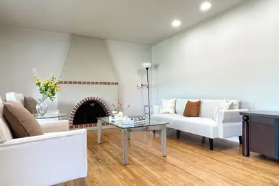Image de 3 Bed 2 Bath Sleeps 7 - Sfo