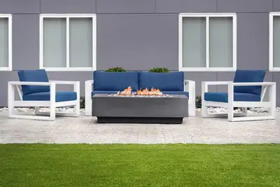 Image de 3 Stylish Suite Perfect for Extended Stays - Convenient Location Near Attraction