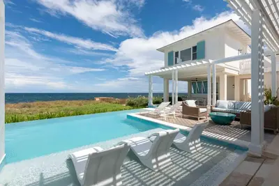 Image de 4 Br All-Inclusive Villa @ Ambergris Cay: Carpe Diem