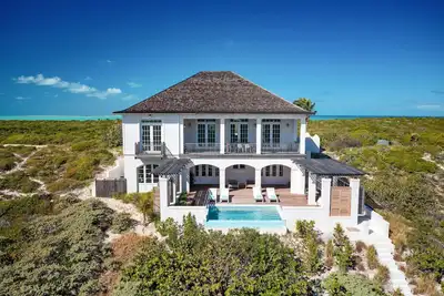 Image de 3 Br All-Inclusive Villa @ Ambergris Cay: Poseidon