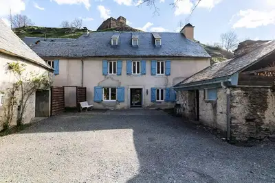 Image de Maison pour 8 personnes Genos, proche Lac Wifi gratuit