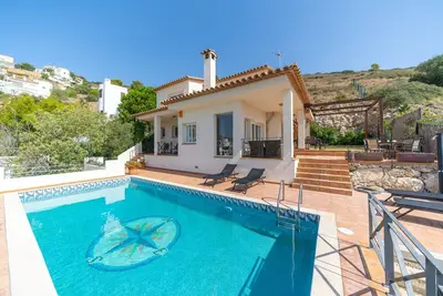 Image de Villa à Cala Montgo avec vue mer et piscine