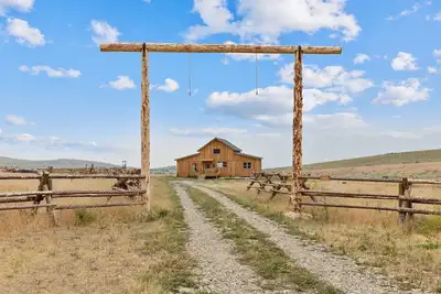 Image de Rustic Barn Retreat in Stevensville, Montana