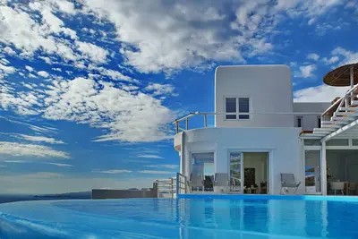 Image de Villa à Myconos avec 9 chambres à coucher, 19 couchages