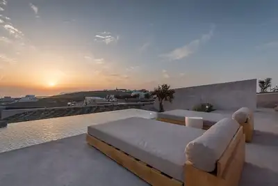 Image de Villa à Fira avec 4 chambres à coucher, 8 couchages