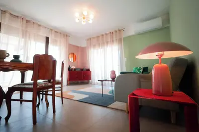 Image de 98sqm condo with seaview and private parking in a lively neighbourhood