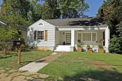 Image de Gem in Midtown 4bedroom home-11