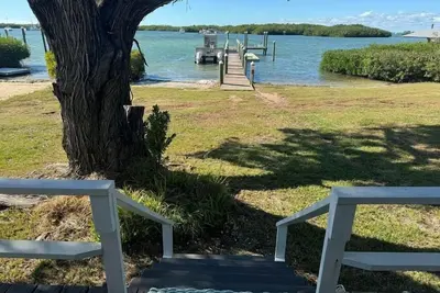Image de Experience stunning views at Harborview Conch House, a cozy 2-bedroom retreat in Tavernier.