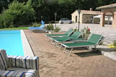 Image de Apartment in farmhouse with swimming pool