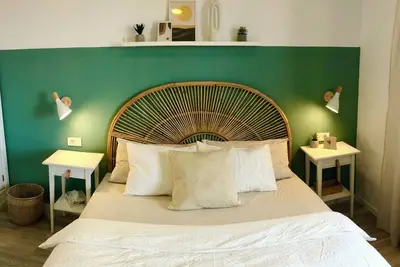 Image de Cozy, modern Apartment in a privileged area with Pools and amazing Views