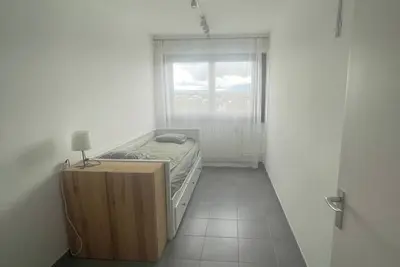 Image de Spacious apartment near the Un