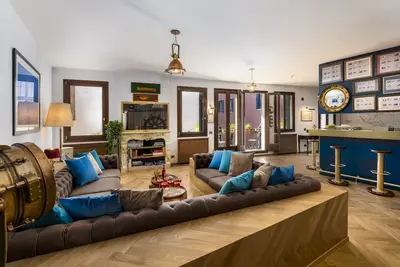 Image de The Yacht House Canal View