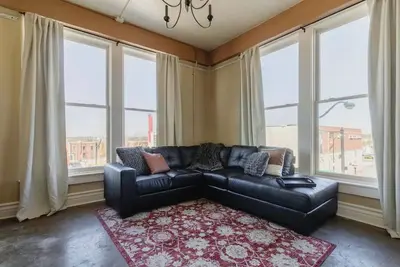 Image de Upbeat 2 Bedroom Loft in the Heart of Downtown!