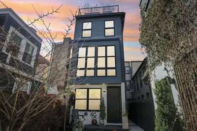 Image de Private Compound Oasis- 4-bedroom in Philadelphia