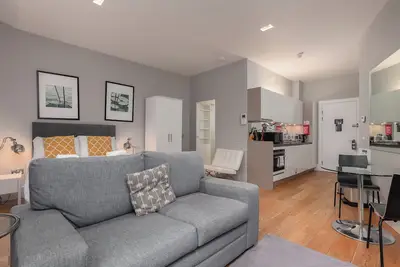 Image de Destiny Scotland - St. Andrew Square Apartments