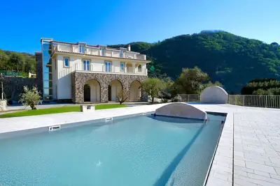 Image de Villa Amarea - Sept Chambres Villa, Couchages 18