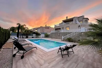 Image de Villa proche des plages, des restaurants et toutes commodités, région Alicante.