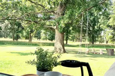 Image de Peaceful 4br Farmhouse on 10 Acres