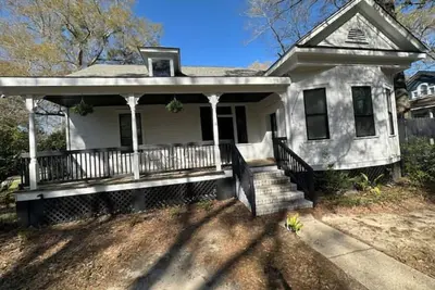 Image de The Isabella - Beautifully Revived Historic House - 2 blocks from the Ip Mill