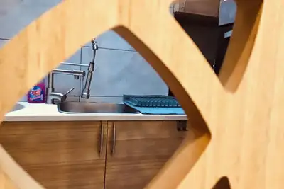 Image de À 2mn à pieds du métro, appartement équipé 2 chambres (cuisine, linge de maison)